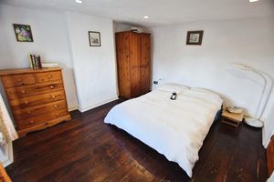 Bedroom- click for photo gallery